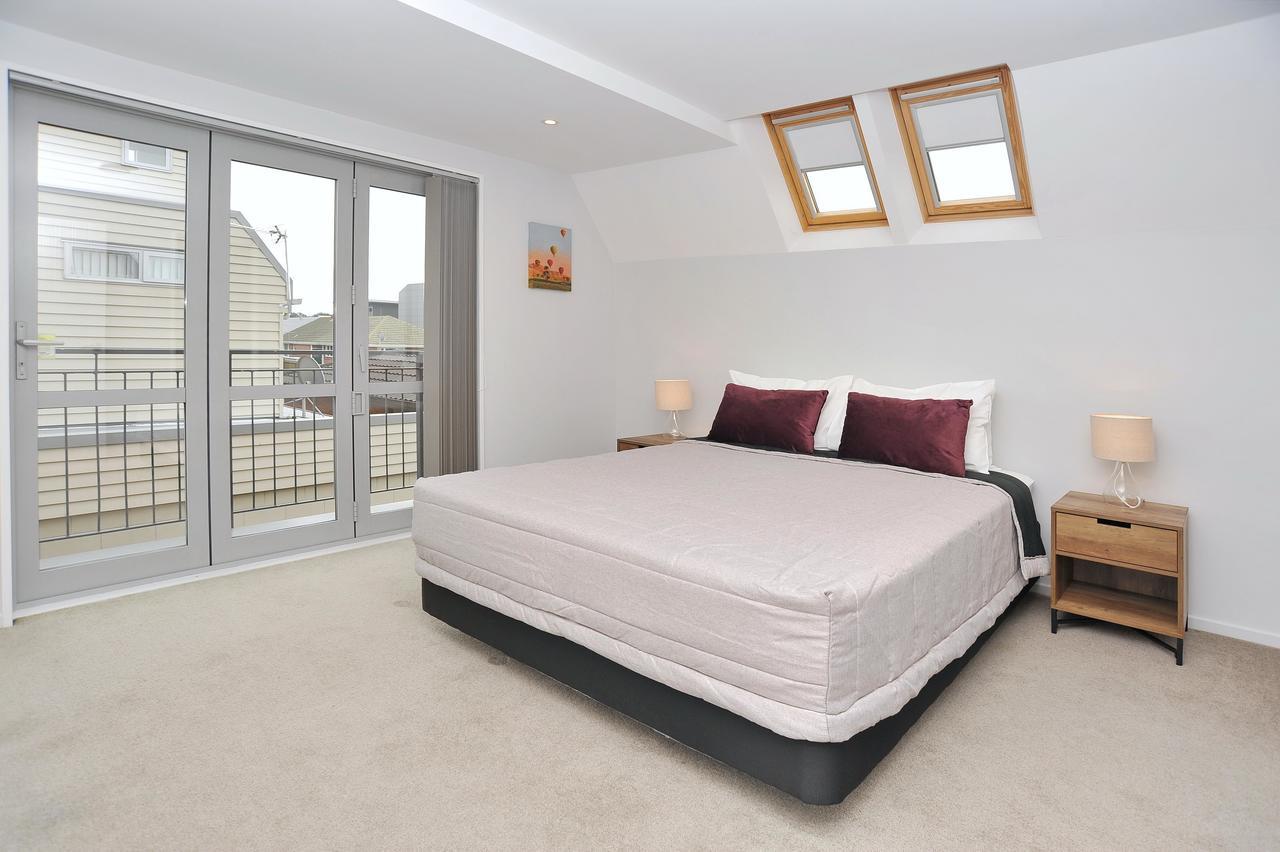 Regents 94a - Homes *