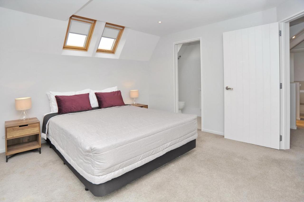 Holiday home Regents 94a - Homes