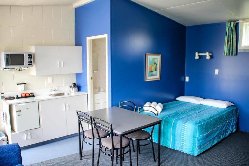 Amber Kiwi & Holiday park 4*