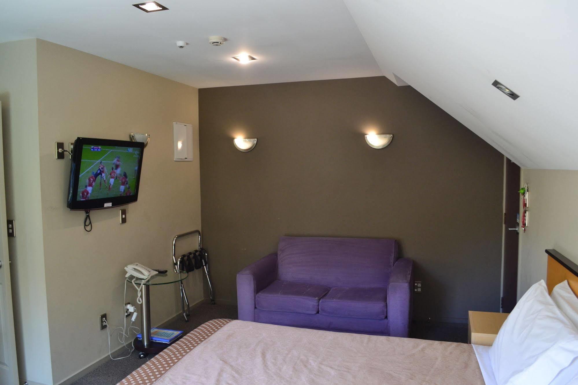 Motel Athena 4*