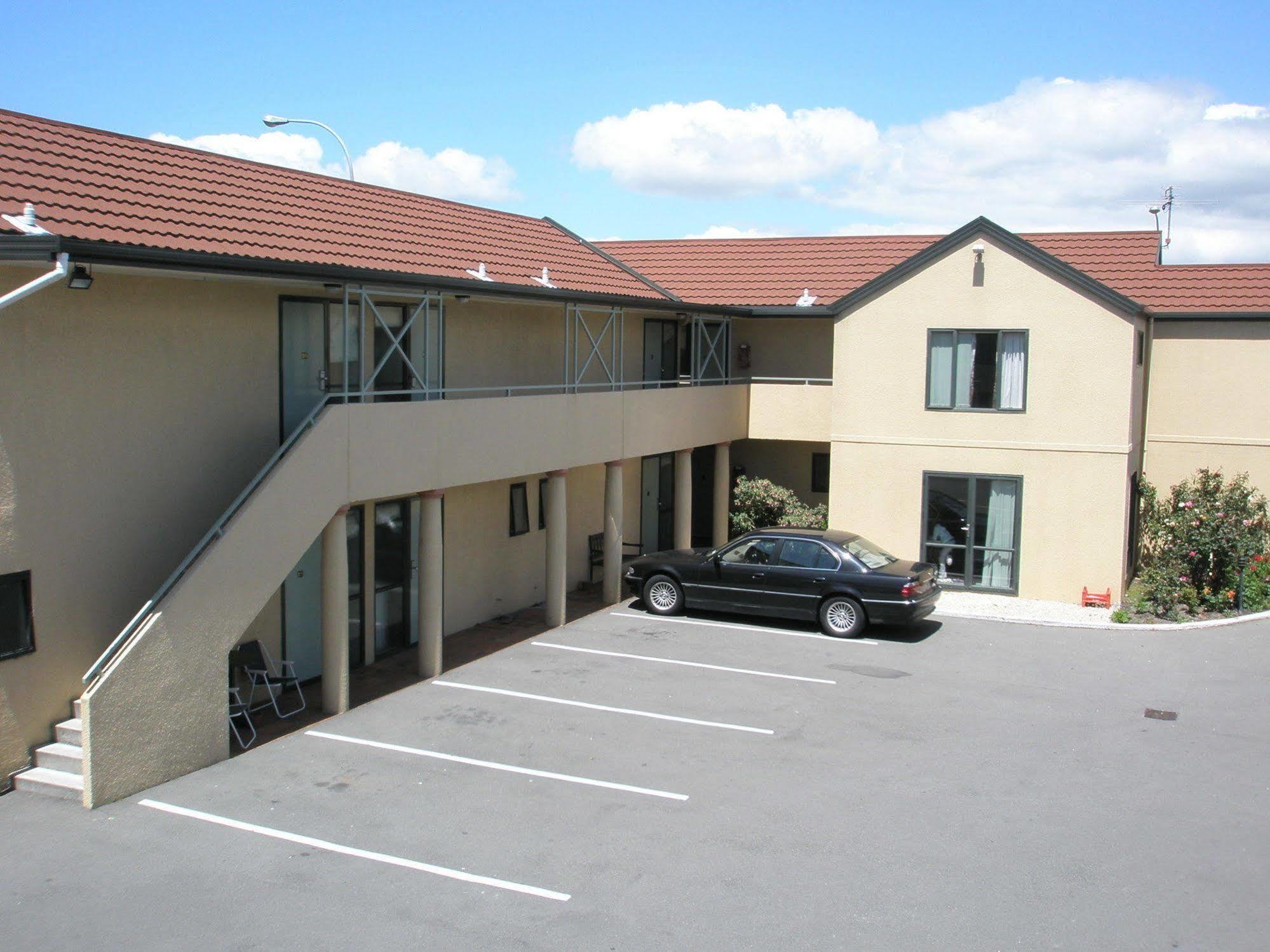 Motel Cherry Tree