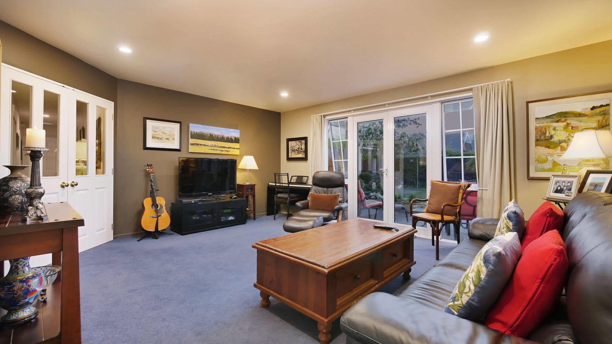 Olive House Bed & Breakfast 4*