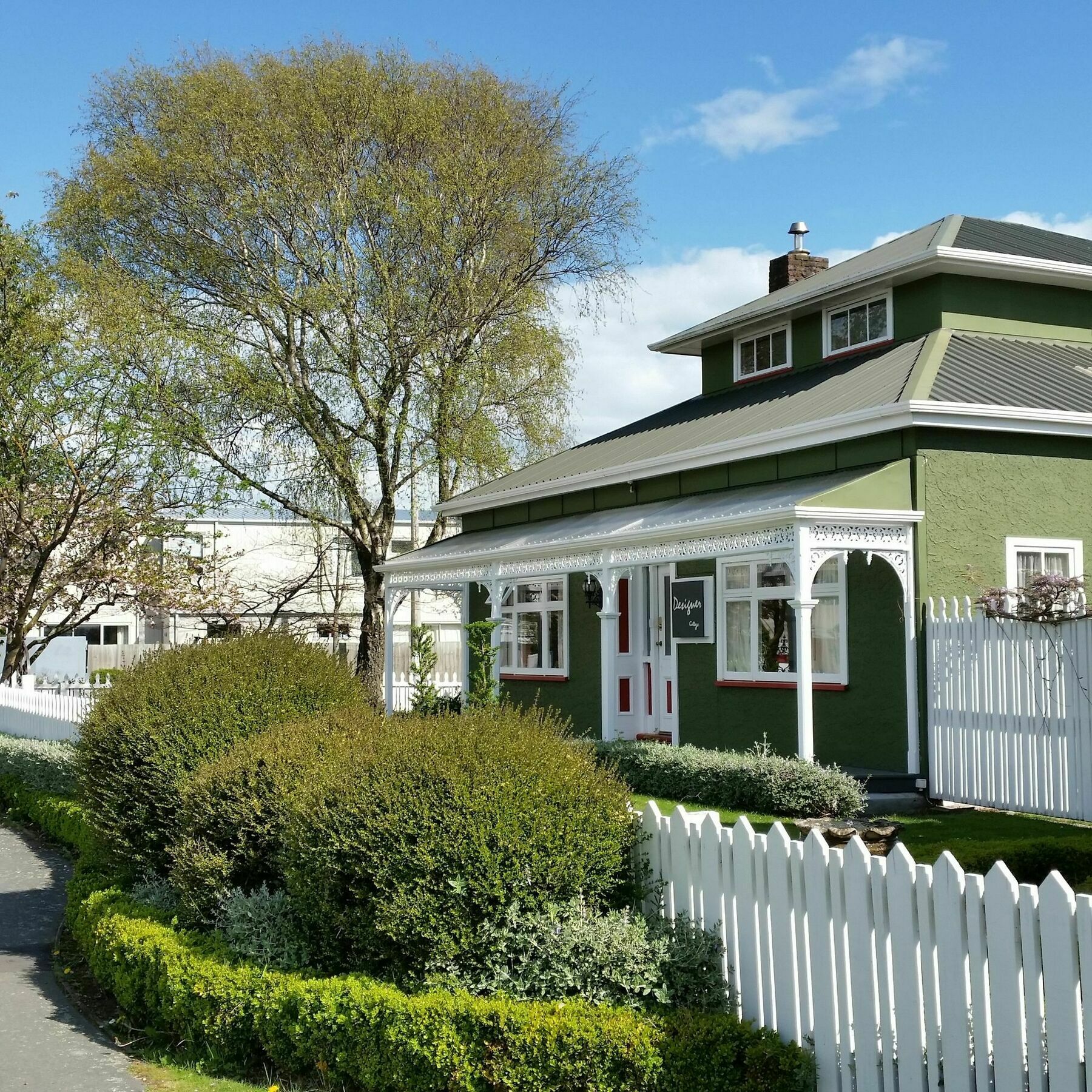Bed & Breakfast Designer 3*