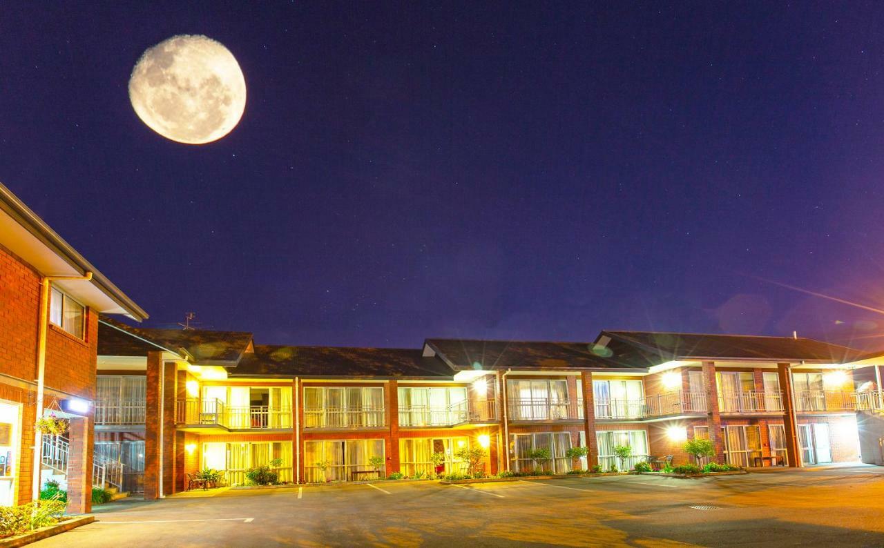 Cranford Oak Motel 4*