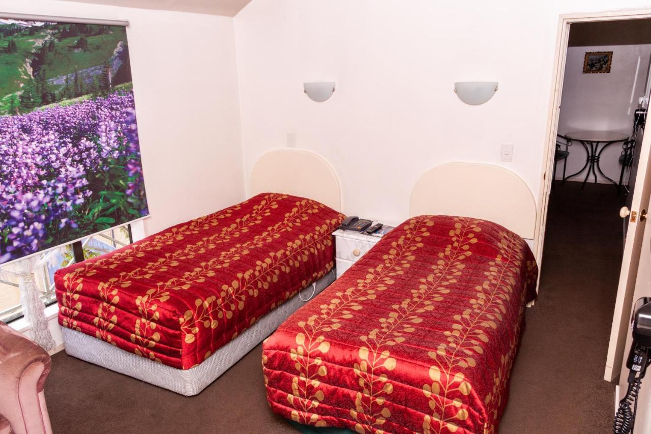 Motel Cherry Tree