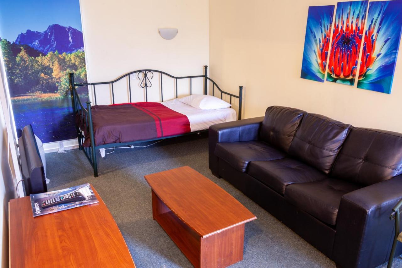 Cherry Tree Motel 3*