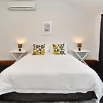 Whitmore- Classic Villa - Christchurch Holiday Homes