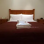 Rosewood Court Motel
