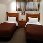 Rosewood Court Motel