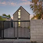 Derby Street Guesthouse Gaystay B&B