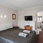 Adorian Motel