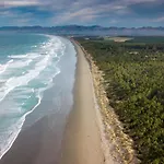 Spencer Beach Top 10 Holiday Park