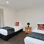 306 Motel Apartments