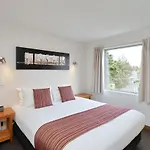 306 Motel Apartments
