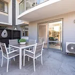Riverside 1-Bed Apt - In The Heart Of The City