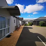 Airport Birches Motel