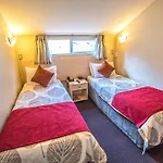 Kings Of Riccarton Motel With Airport Shuttle Service