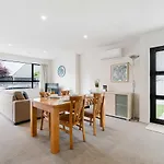 Cozy Merivale Two Bed W Parking