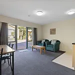 Denton Park Motel