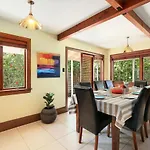 Fendalton Villa - Christchurch Holiday Home