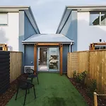 1 Bed Central City Deluxe W/Carpark