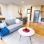 2 Bed Paradise Near Hagley Park