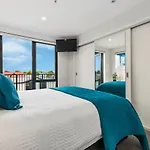 Barbadoes Beauty - Christchurch Holiday Apartment