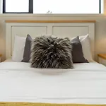 1 Bedroom Central City Escape