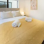 Inner City Luxury 2 Bedroom 2 Bathroom