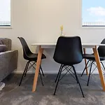 Explore Addington And Cbd 1 Bed W/Carpark
