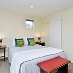 Charlesworth Villa - Christchurch Holiday Homes