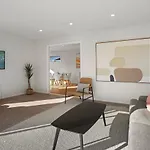 Private, Family-Friendly Home, 4Br By Airport & Free Parking