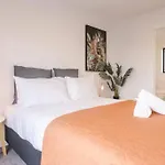 Cbd With Style And Luxury - Free Parking