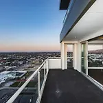 Sub-Penthouse On Gloucester - Highest Rental In The South Island