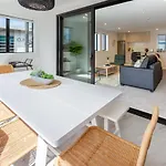 Cbd Gem: Walk To Everything, 3 Bedroom 2 Bath