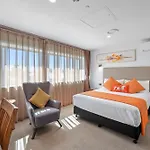 Golden Hotel