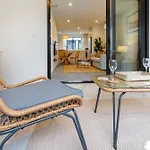 In The Heart Of It All: 2 Bed Cbd Townhouse