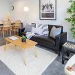 Charming Riccarton Abode 2Bed W/Garage