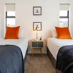Art Deco 2 Bed By Latimer Square