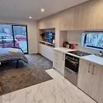 Cosy Cbd Studio Apartment 3