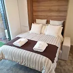 Cosy Cbd Studio Apartment 3