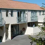 Alcala Motor Lodge