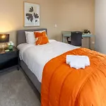 Chic 3-Br Cbd Gem In Christchurch: Prime Location