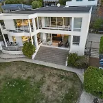 Panoramic City Views With Hot Tub