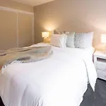 Brand New & Central Townhouse