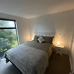 Luxury 2 Bedroom Hideout Near Cbd,Merivale Mall