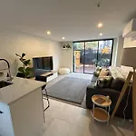 Luxury 2 Bedroom Hideout Near Cbd,Merivale Mall