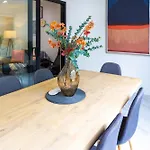 Luxury Living: 2-Bedroom Retreat In Christchurch