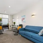 Executive City Pad Free Basement Park Cbd 3 Mins