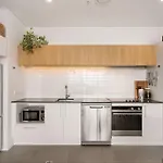 Whow! Unique Quirky Spacious Free Off Street Park